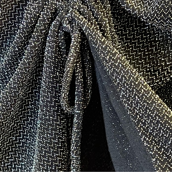Traditional Women’s Metallic Black Blouse Size XL - Picture 3 of 12
